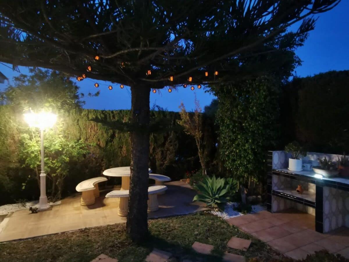 Quaint Ground Floor Apartment With Pool Lb1 Torrevieja Kültér fotó
